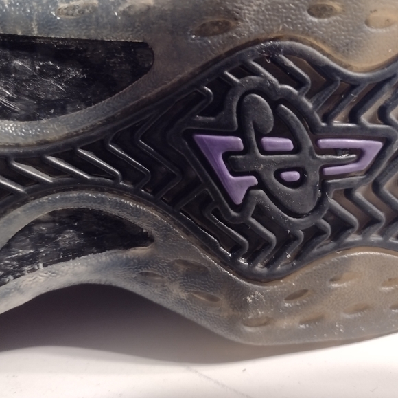 Eggplant 🍆 Nike Foamposite size 9 no box - Picture 2 of 7